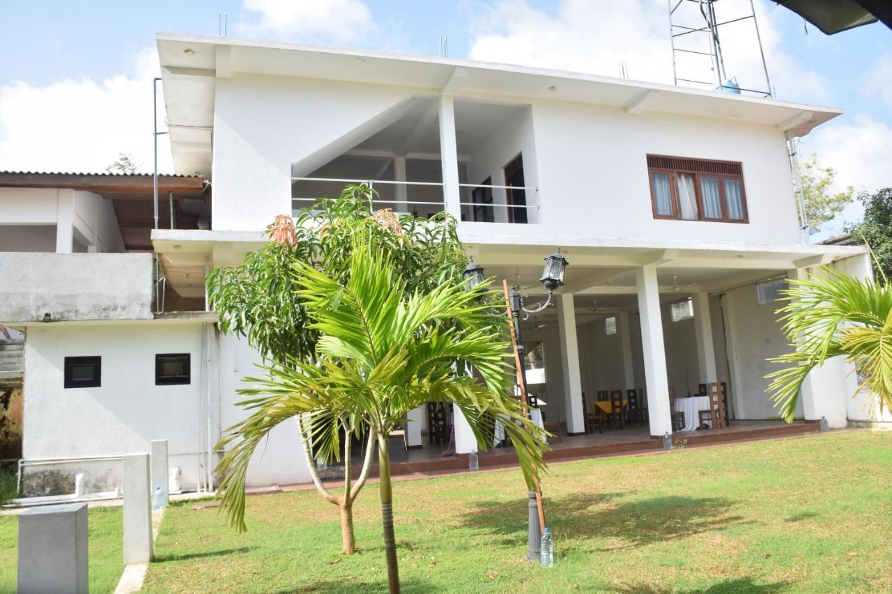 Mira Whales Resort Mirissa Zewnętrze zdjęcie